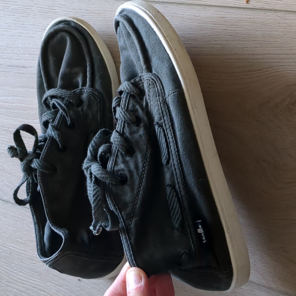 Sanuk Chukka Shoes